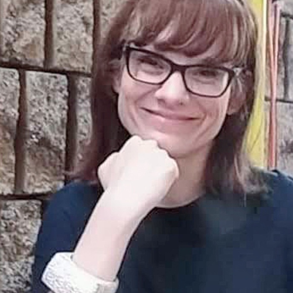 Meet your Posher. - Picture 2 of 7